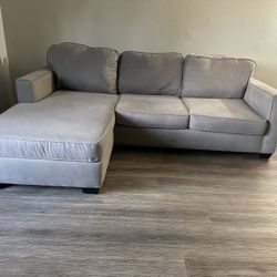 Couch/Sofa 