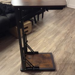Folding End Table