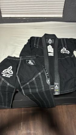 Youth Size C-4 Jiu-Jitsu complete uniform