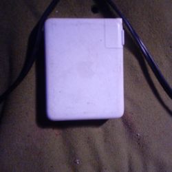 Apple 140w USB C Power adapter