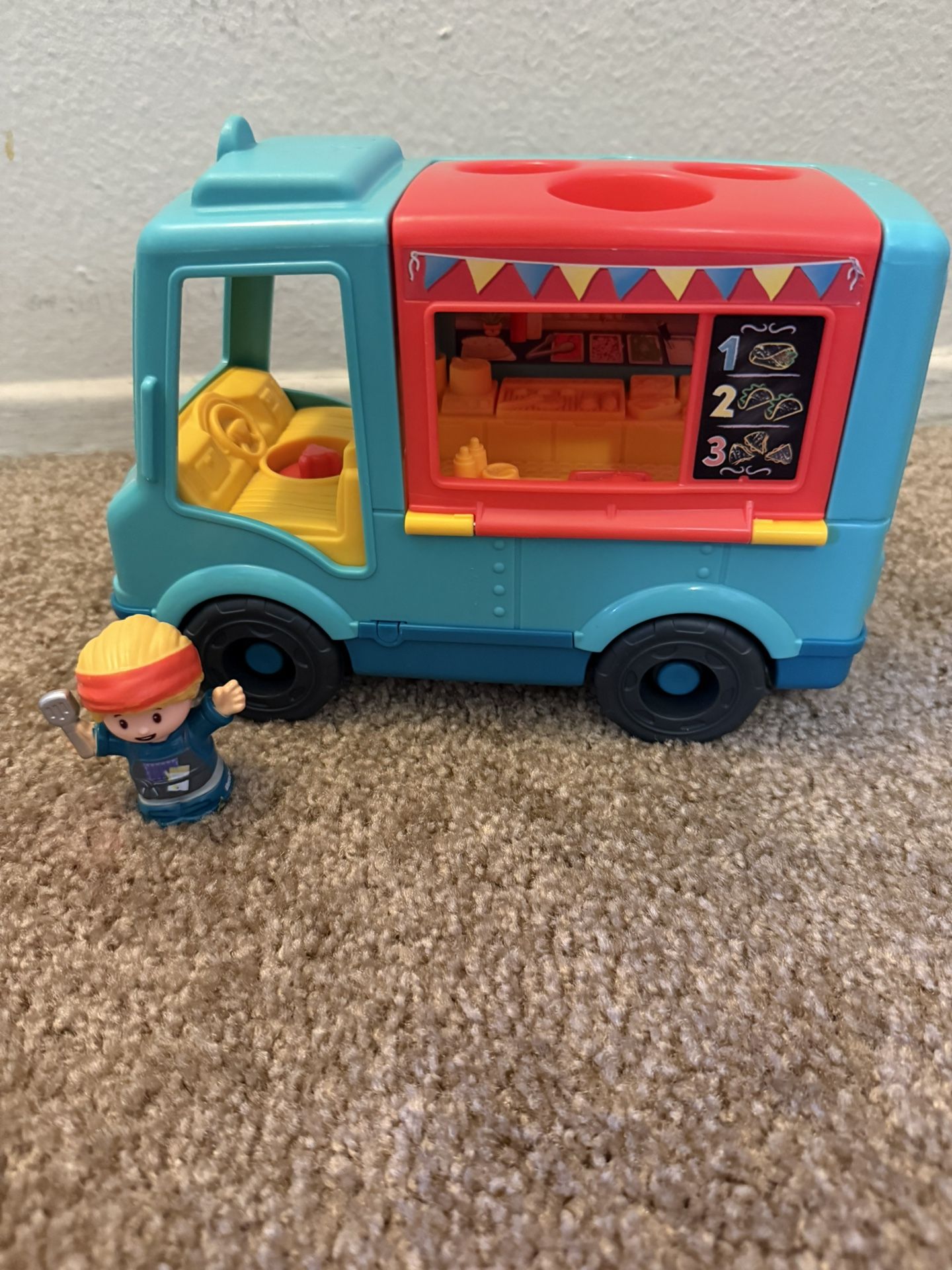 Fisher Price Little People Musical Serve It Up Food Tuck