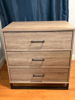 3-Drawer Dresser with Metal Base