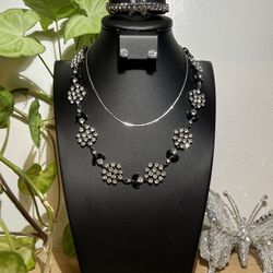 5- piece jewelry set 