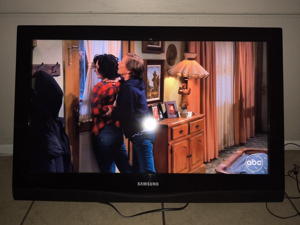 Samsung 32 Inch TV
