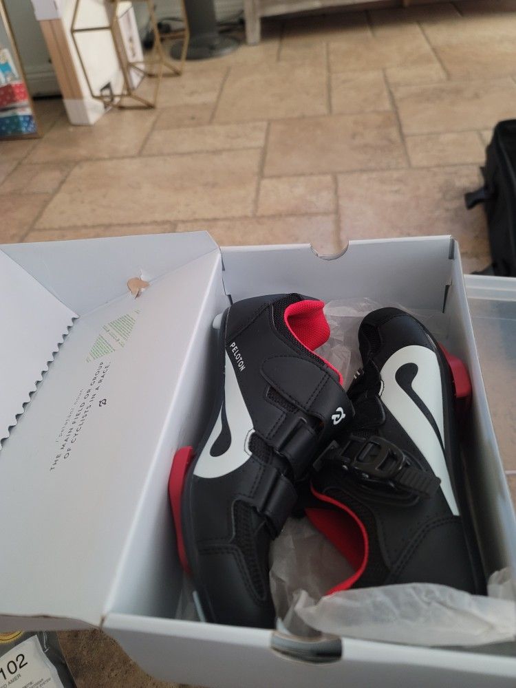 Peloton Women's Black Triple Strap Ratchet Tightening Cycling Shoes Size 8 (39)