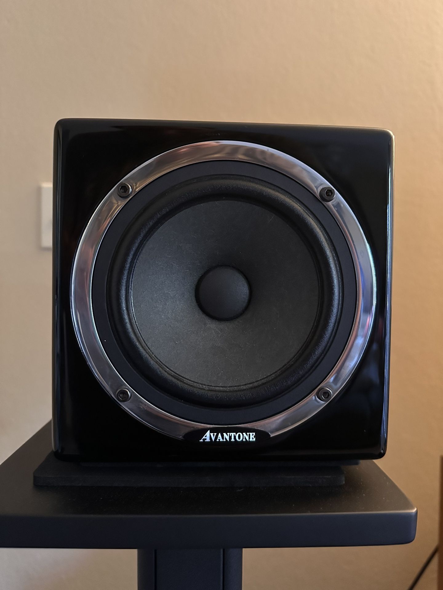 Avantone Pro Active Mix Cube - Single