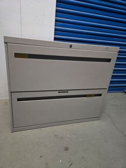 Narrow Metal File Cabinet With Key