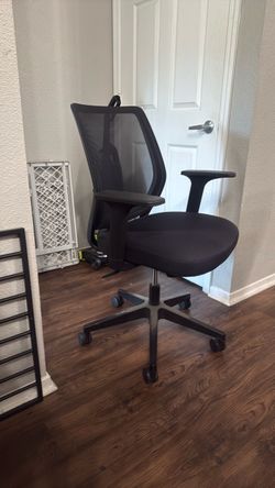 Desk chair