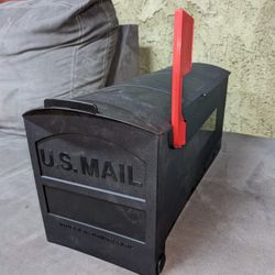 Black Plastic Mailbox