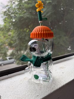 Glass snoopy cup