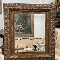 Beautiful Vintage Gilt Wood Beveled Mirror🌷
