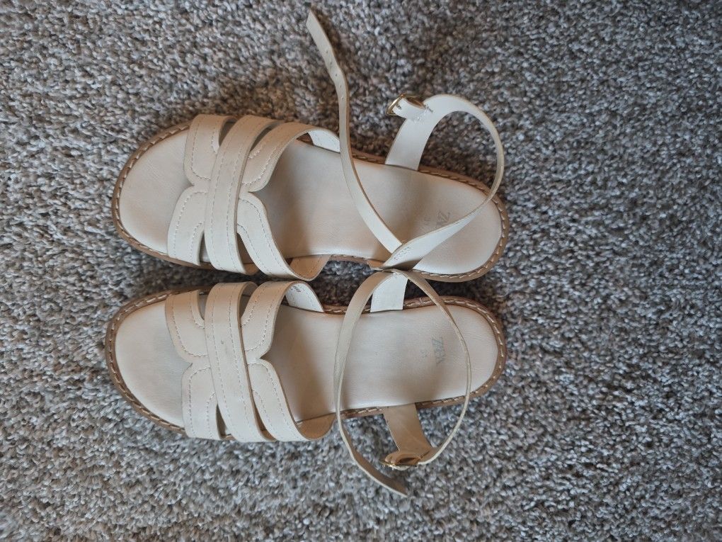 Girls Sandals 