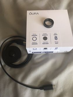OURA RING—GEN3-STEALTH-LIKE NEW-SIZE 8
