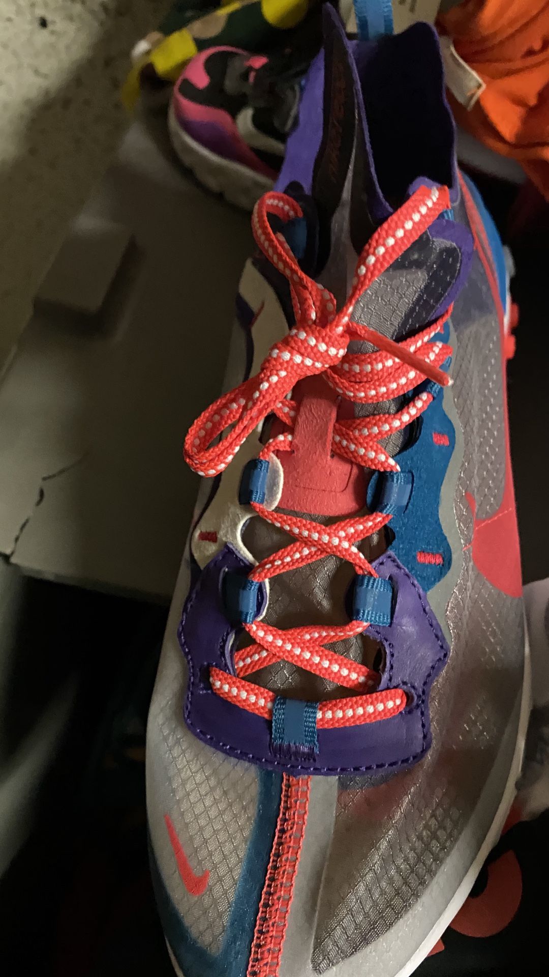 Nike React Element 87 MEN SIZE 8