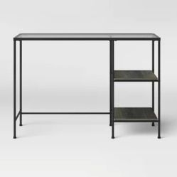 Fulham Glass Desk

Project 62