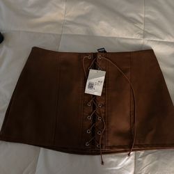 leather skirt