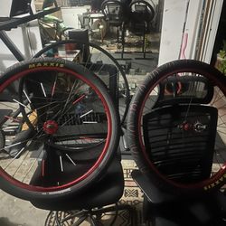 Red Throne Rims 