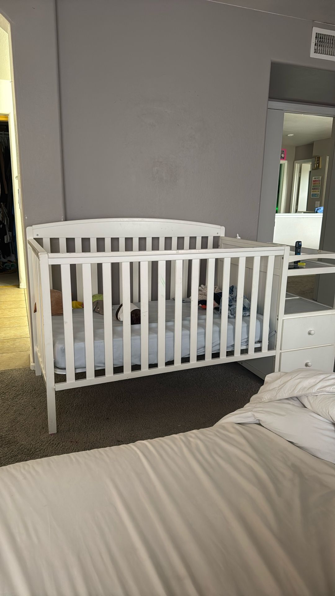 Baby Convertible Crib