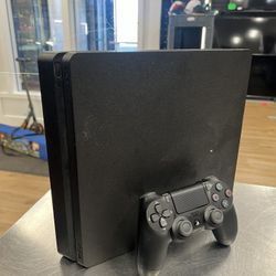 Playstion 4 Slim 