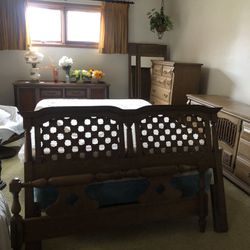 Beautiful Solid Oak and Pecan Bedroom Set 