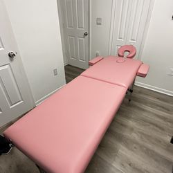 Massage Table  – Barely Used