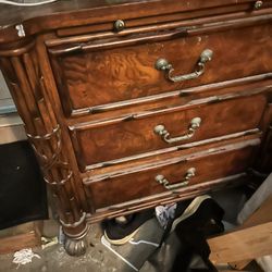 Antique Solid Maplewood Dresser