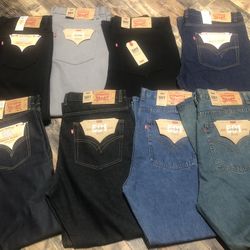 Pantalones Levi’s Nuevos $30$ Each 