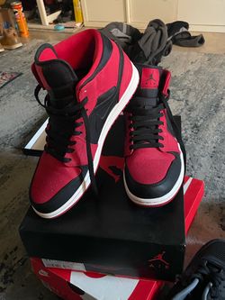 Air Jordan 1 Mid Red Black Sneakers (mens size 11.5)