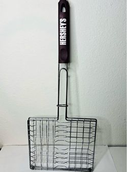 S’mores Hershey's BBQ Grill Basket Rack w/ Handle, Reusable Metallic, Silver/Brown