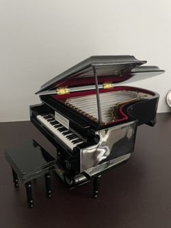Piano Music Box with Bench and Black Case Musical Boxes Gift, Melody Canon