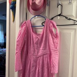 Vestido De Barbie Con Si Sombrero 