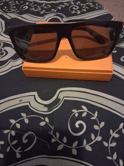 Men Gucci glasses