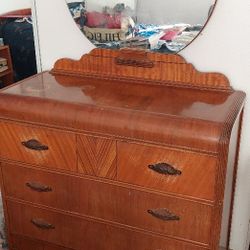 ArtDeco Dresser Set Of 2 With Mirror