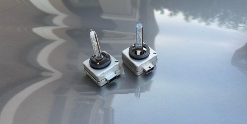 OEM Osram Xenarc D1S Original Xenon HID Headlight Bulbs - Pair (Fits Audi, BMW, Mercedes)