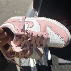 pink dunks