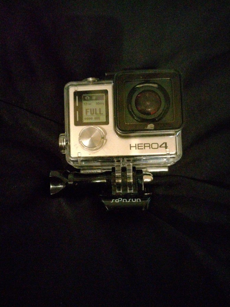 GO  PRO HERO 4 WITH WATER PROOF CASE