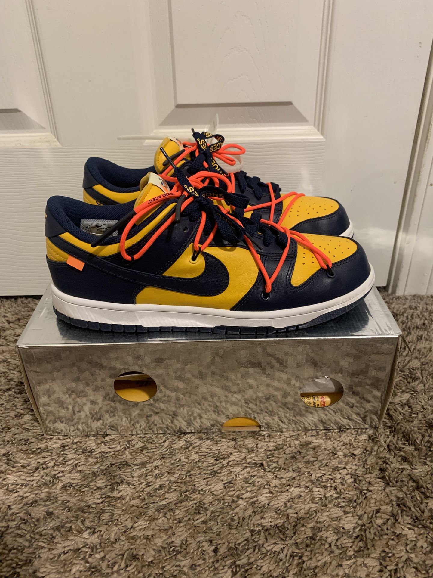 Nike Dunk Off white Michigan