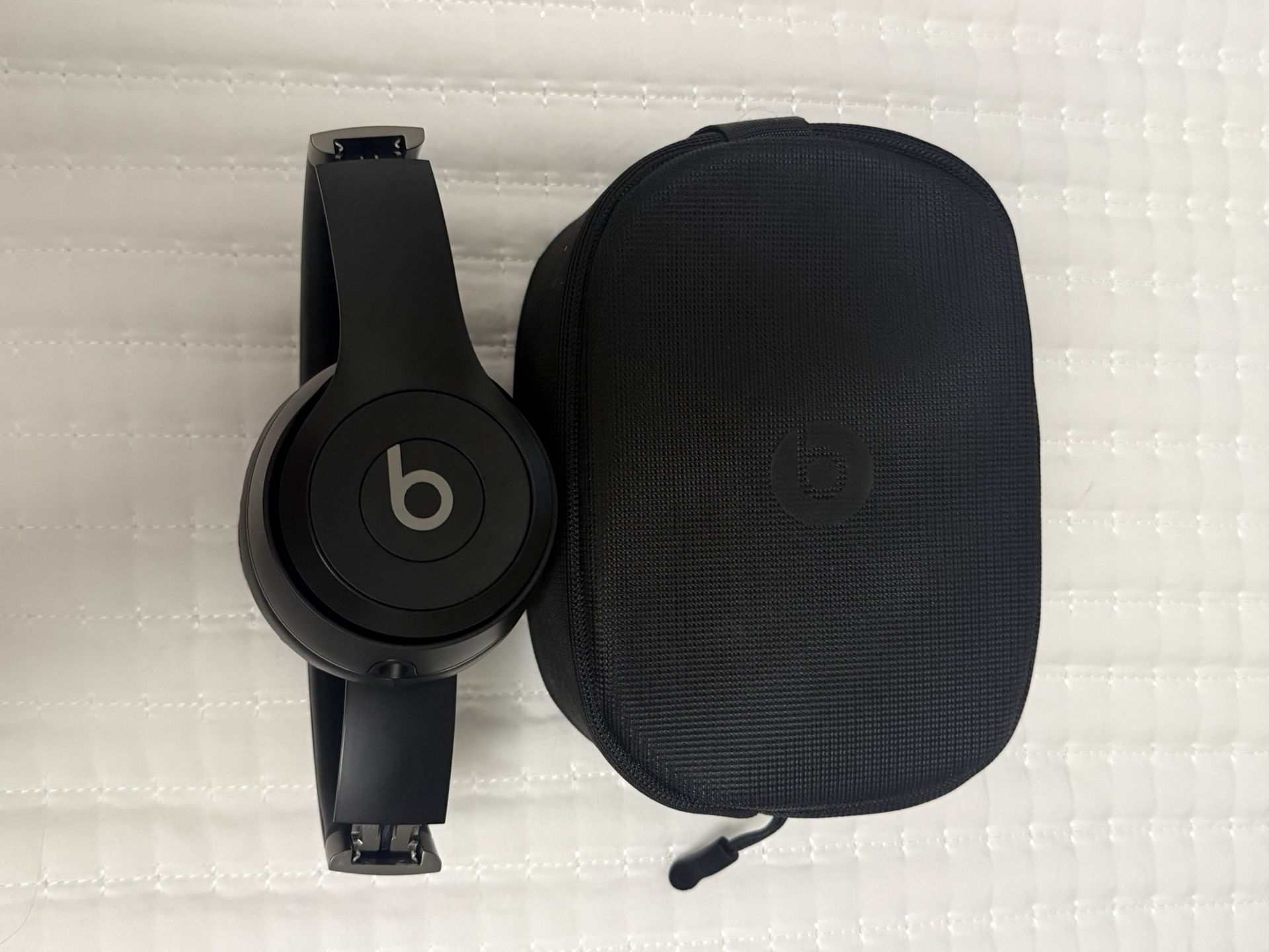 Beats solo 4 NEW !