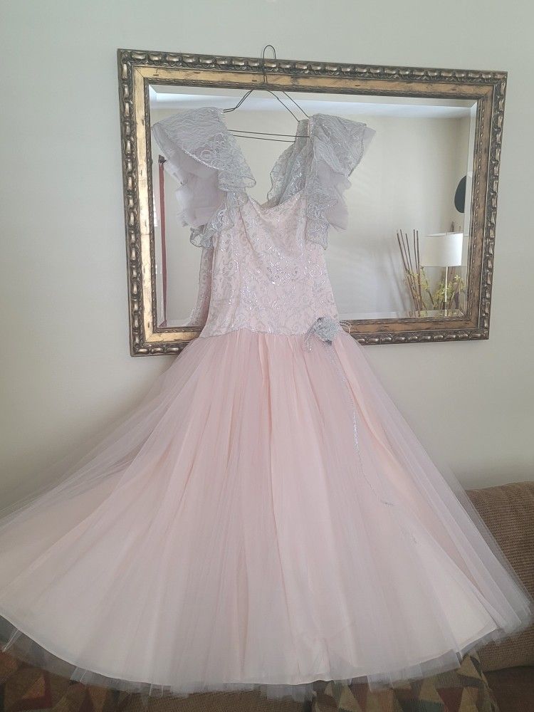 AFFORDABLE TOP QUALITY PROM DRESSES