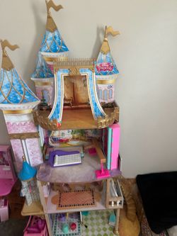 Disney KidCraft Wooden Disney Dollhouse