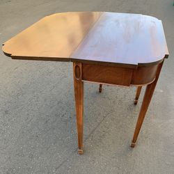 ADORABLE  ANTIQUE VINTAGE WOOD CONSOLE/ CONVERTIBLE SMALL TABLE Or END TABLE