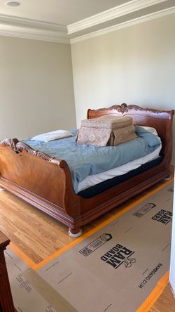 Queen bed