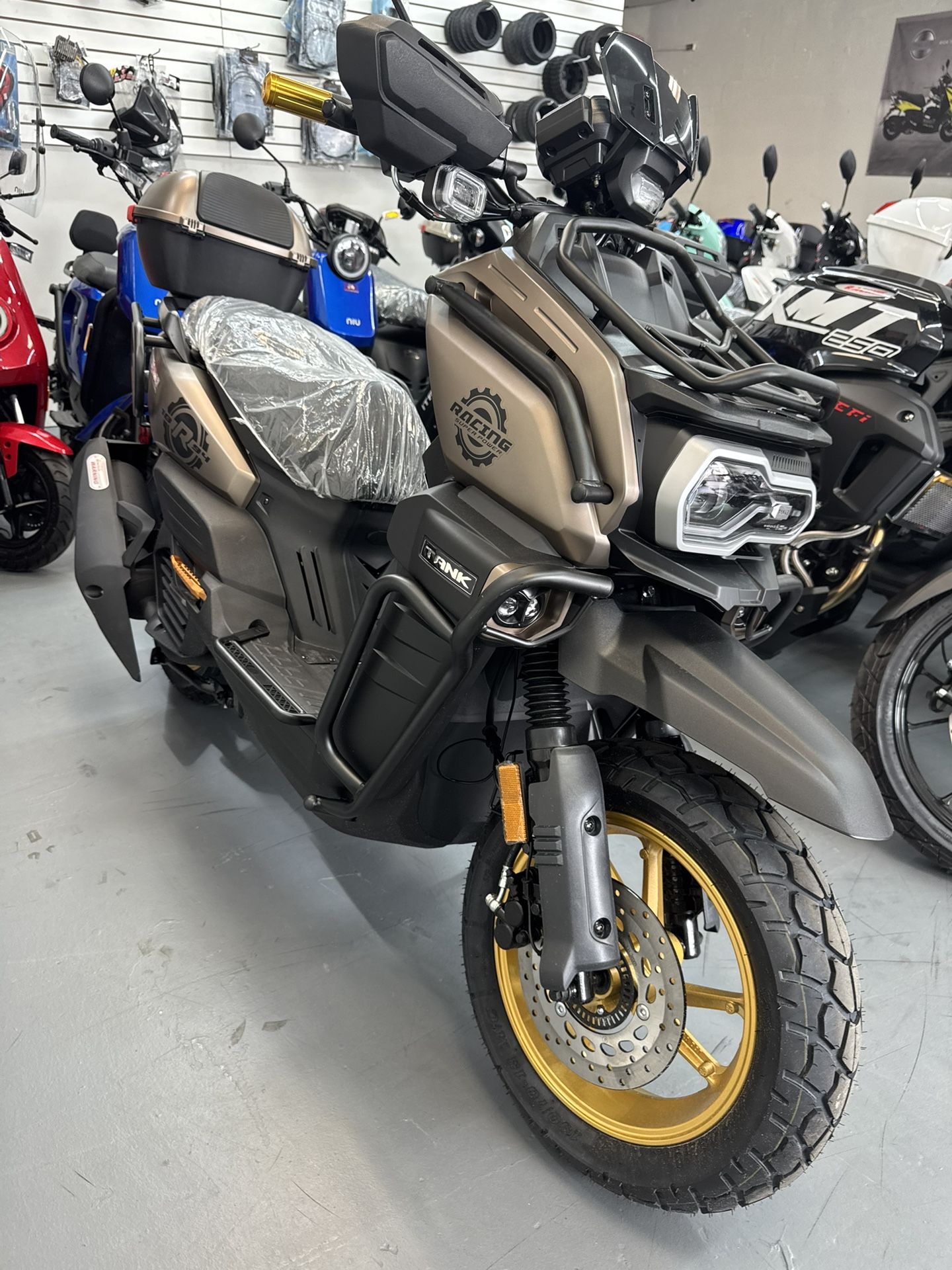 2025 Vitacci Tank 200 cc
