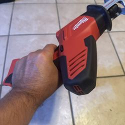 Milwaukee Hacksaw 