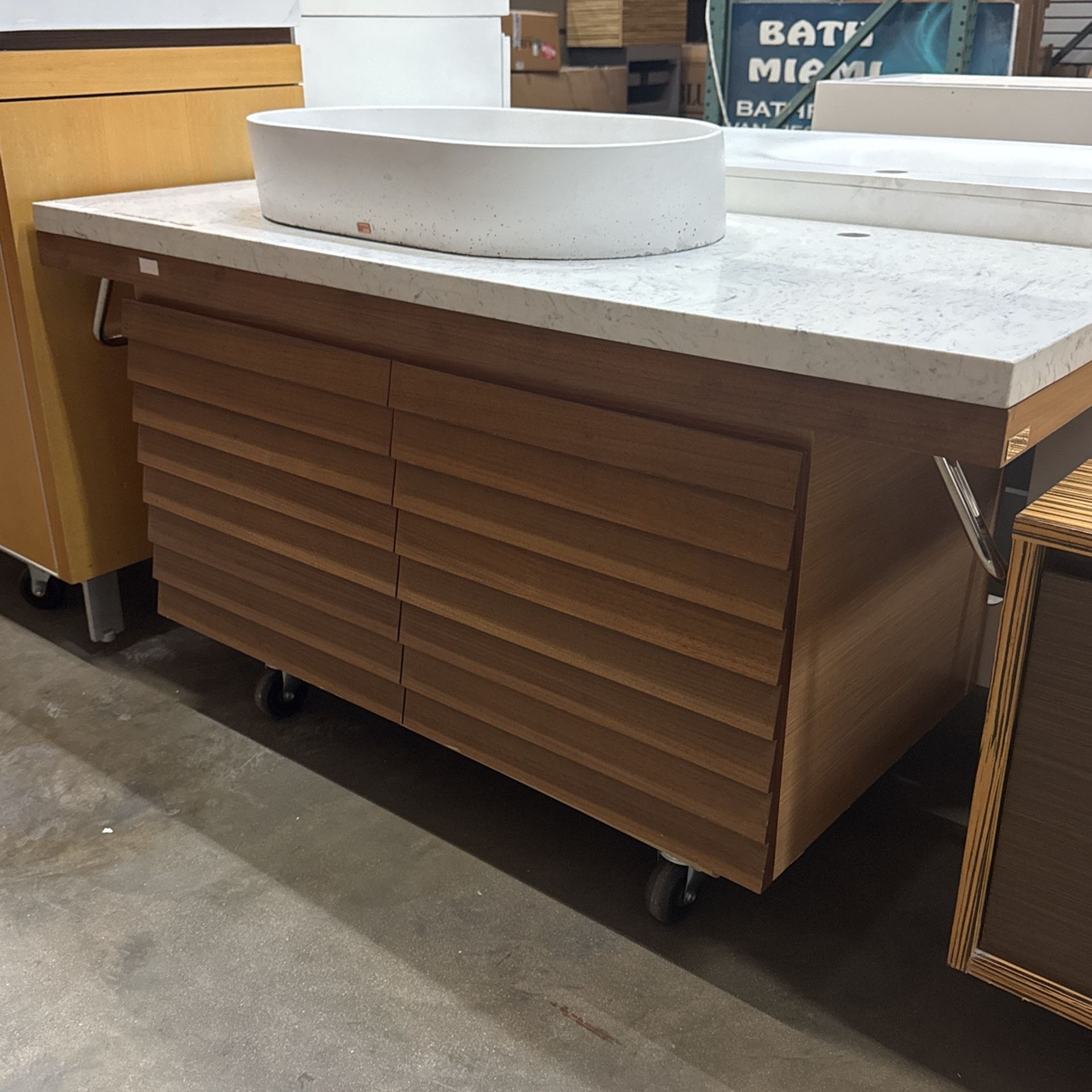 48inch Floating Solid Wood Bathroom Cabinet + Sink + Top