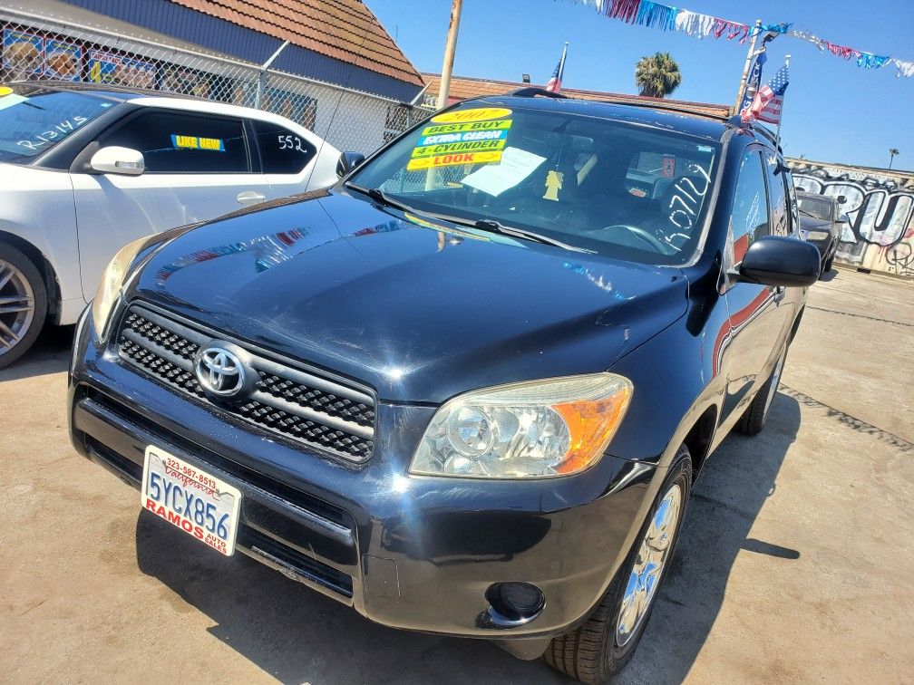 🌵🌵🌵 2007 Toyota Rav-4 🌵🌵🌵 Air Tires