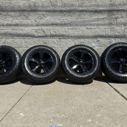 Wheels and rims jeep wrangler and jeep Cherokee