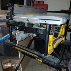 DeWALT Table Saw W/Stand (Used- Like Brand New) 