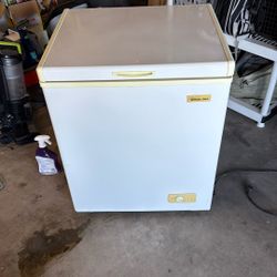 Magic Chef Mini Freezer