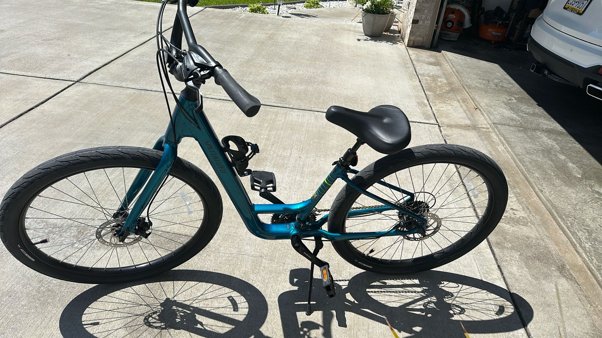 Specialized Woman’s 14 Speed Bike